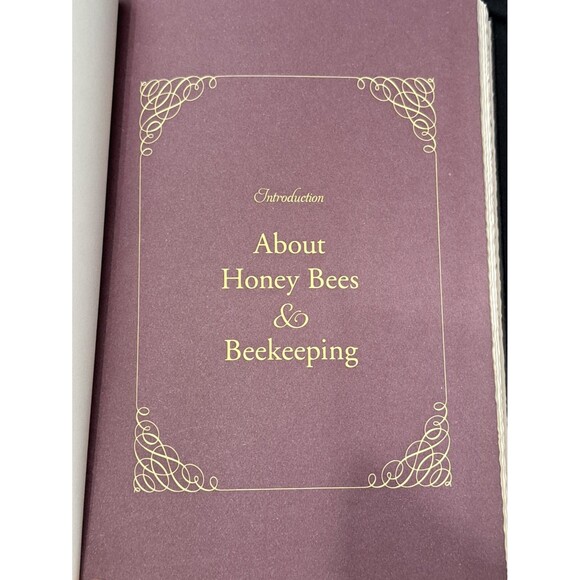 Beekeeping : A Primer on Starting and Keeping a Hive by Dominique DeVito (2012) - Picture 9 of 11